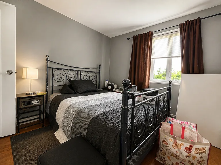 133 Warren St #1 — Photo 4