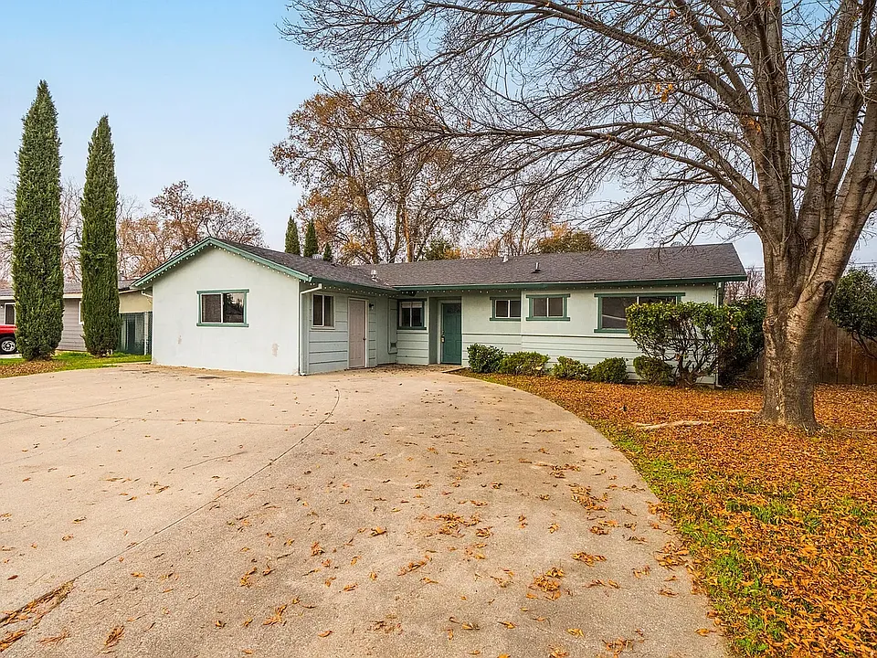 230 San Joaquin Dr