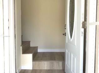 10231 Fontainebleau Blvd APT 201, Miami, FL 33172