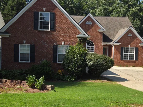 94 Bent Ridge Dr S, Dawsonville, GA 30534