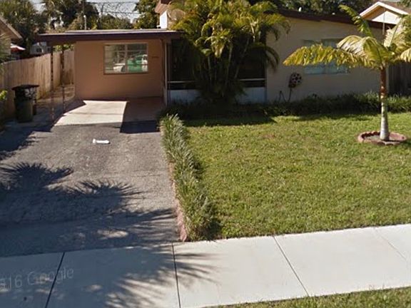 3rd image of 3845 NE 15th Ter