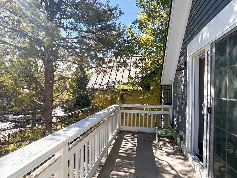 218 N French St — Photo 22