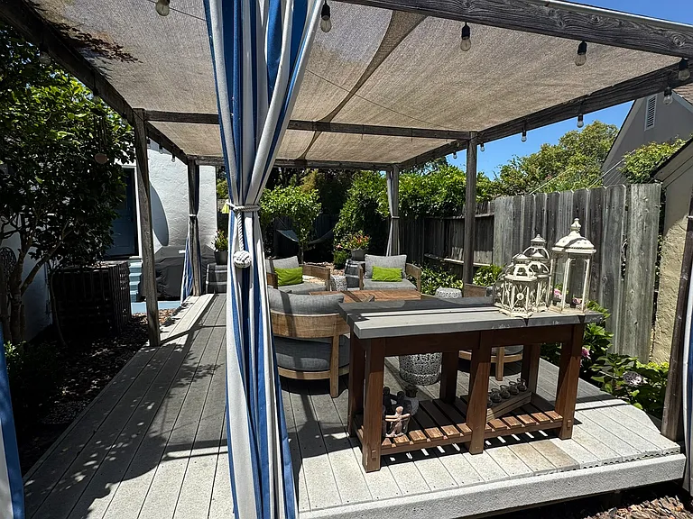 1130 Hayes St — Photo 22