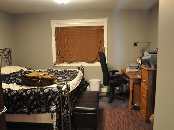 4th image of 11378 A 105th Ave #B