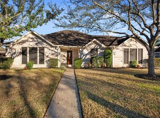112 Meadow Gate Dr, League City, TX 77573