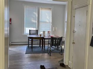 7 Hickok Pl #1, Burlington, VT 05401