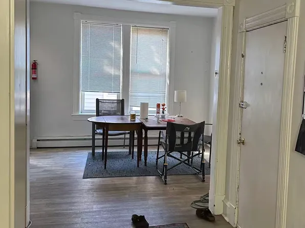 7 Hickok Pl #1, Burlington, VT 05401