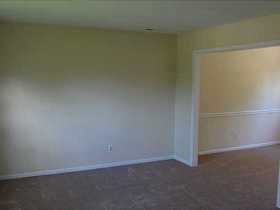 2nd image of 1553 Willimantic Dr