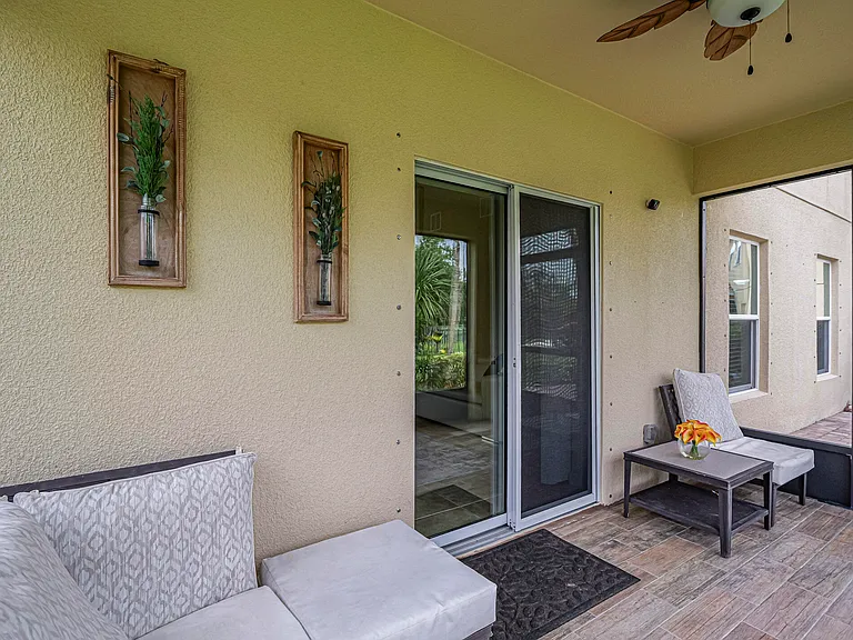 1750 Berkshire Cir SW — Photo 37