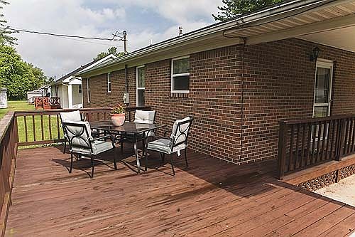 4th image of 113 Picnic Ln