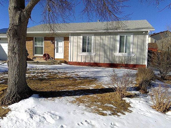 Front of Chateau (2)