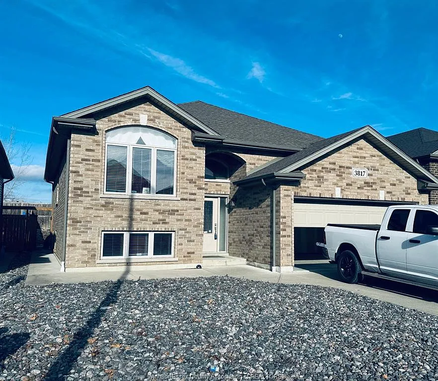 2 bed, $1,800 — Photo 1