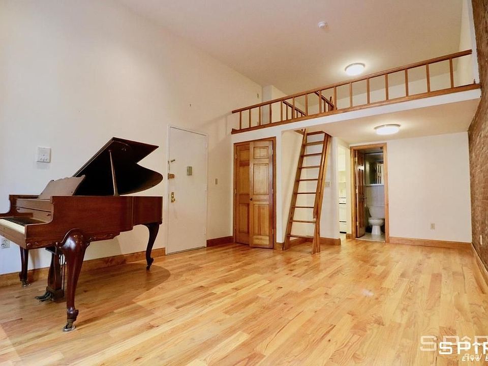 1st image of 126 W 74th St APT 1A