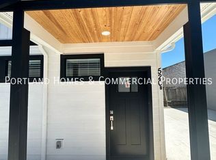 520 NE 74th Ave #B, Portland, OR 97213