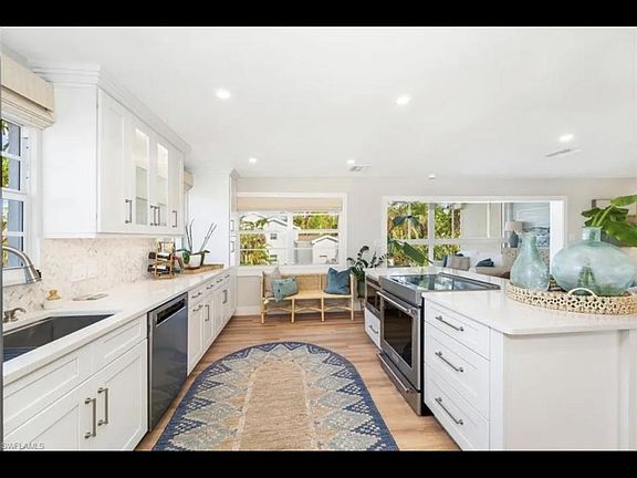 5th image of 4790 West Blvd
