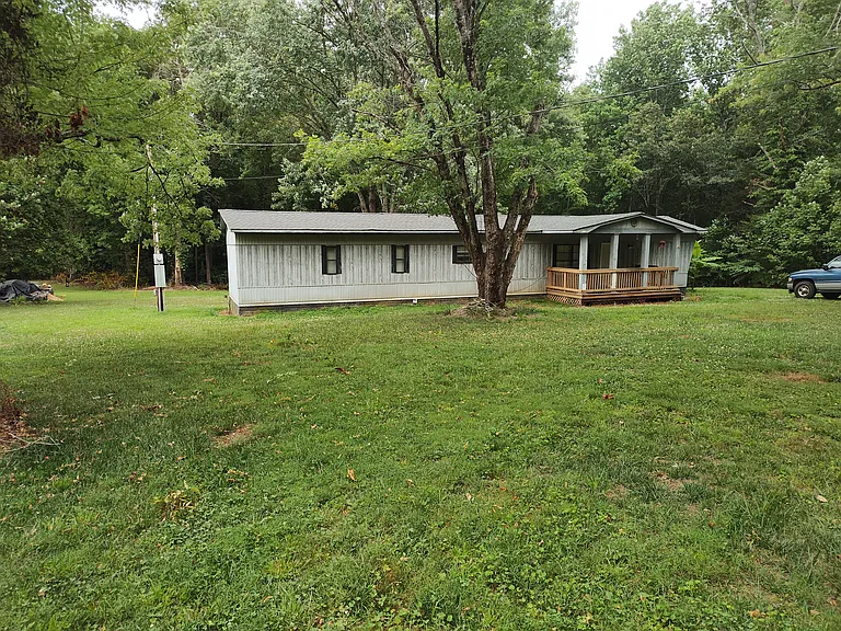 1024 Lindsay Dr #A — Photo 3