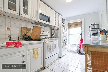 Rented by ZealEstate Group Inc