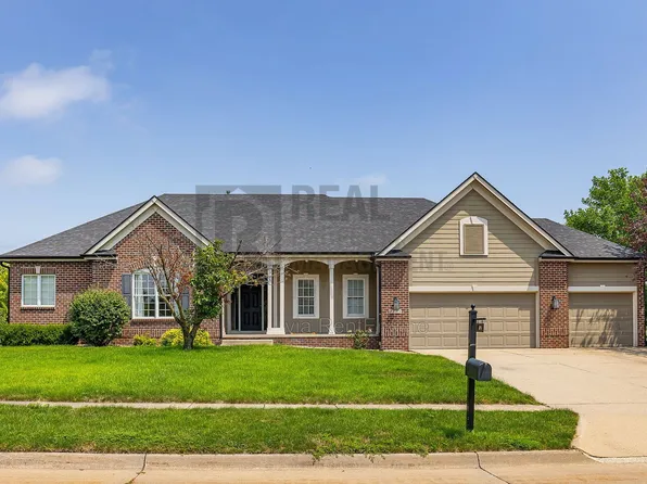 2305 NE Hanover Ct, Ankeny, IA 50021