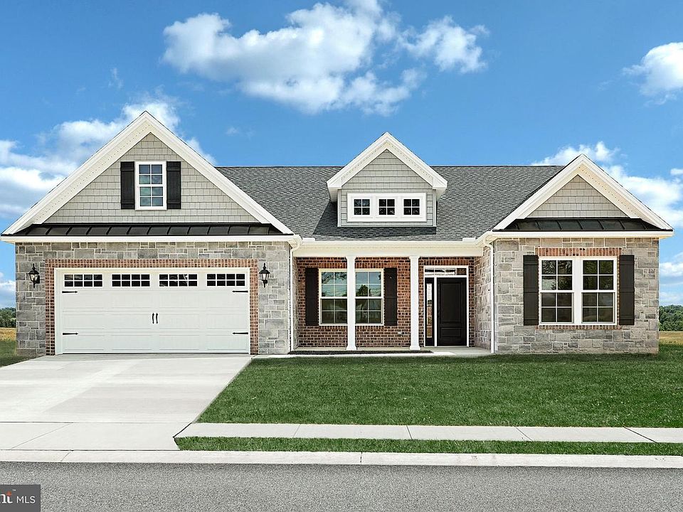 1st image of 543 Lumber Street Lumber St