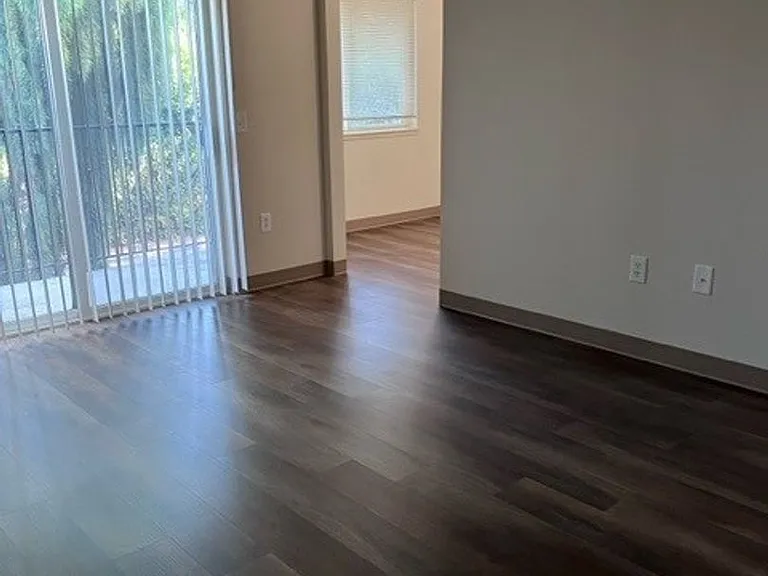 154-Sandy Dr Apts — Photo 25