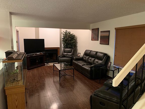 3rd image of 4439 Washington Dr