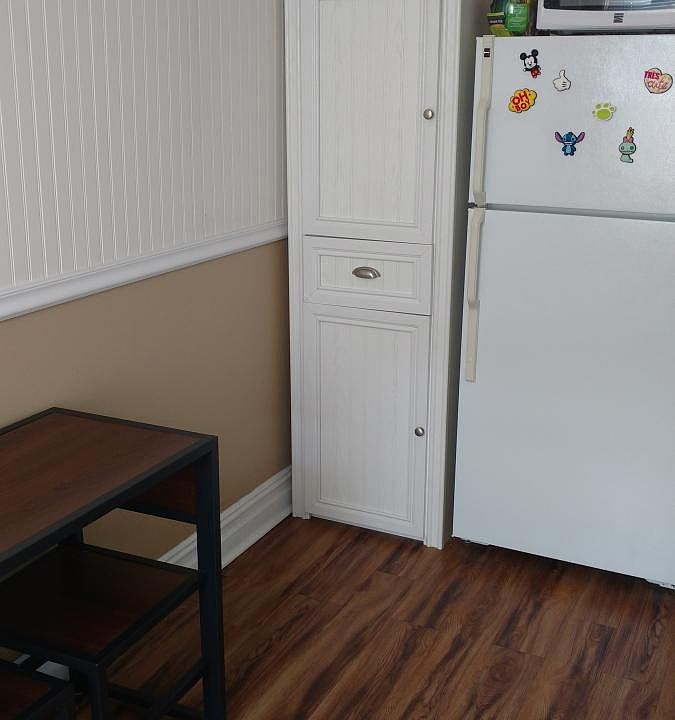 kitchen - table set w/storage cabinet & Fridge
