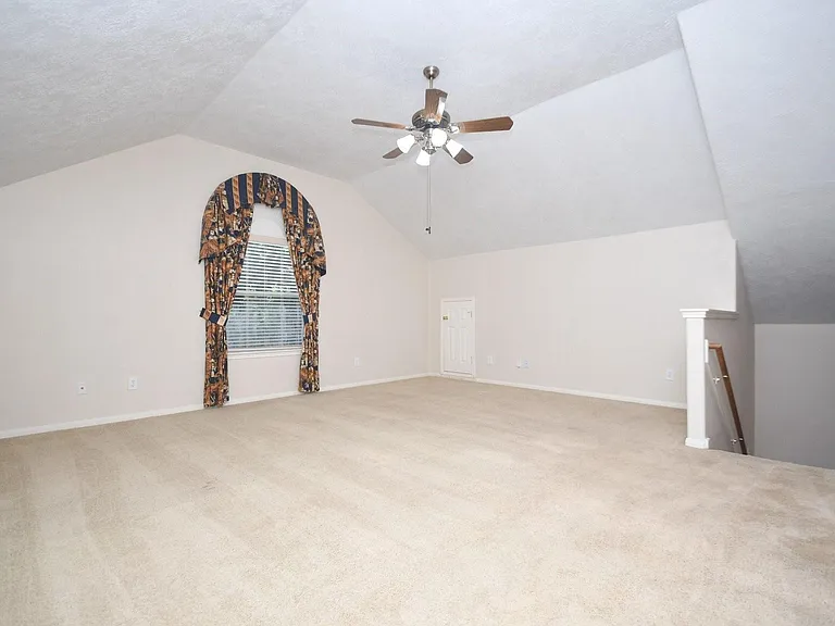 10430 Sanibel Falls Ct — Photo 29