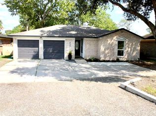 533 S Downing Rd, Angleton, TX 77515
