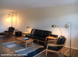 28 Riverview Dr #2C, Eatontown, NJ 07724