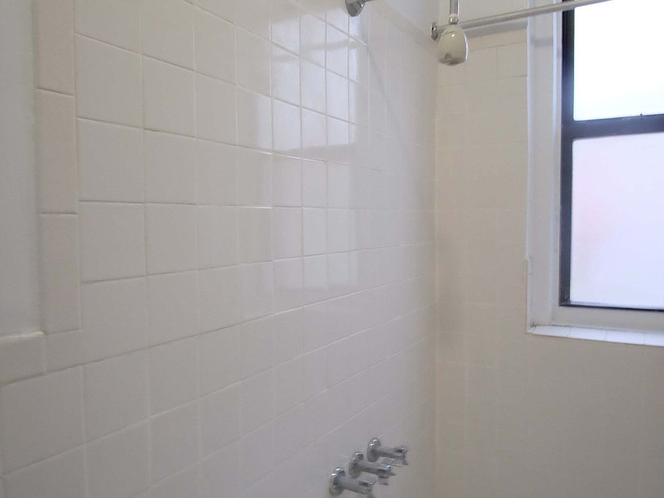 2nd image of 138 Haven Ave APT 2