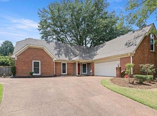 8301 Weatherwood Ln, Cordova, TN 38018