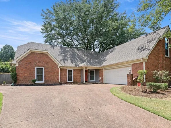 8301 Weatherwood Ln, Cordova, TN 38018