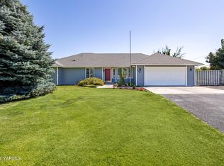 5104 Lyons Loop, Yakima, WA 98903