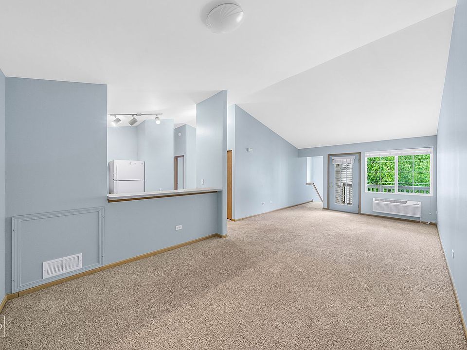 1544 McClure Rd Aurora IL Zillow