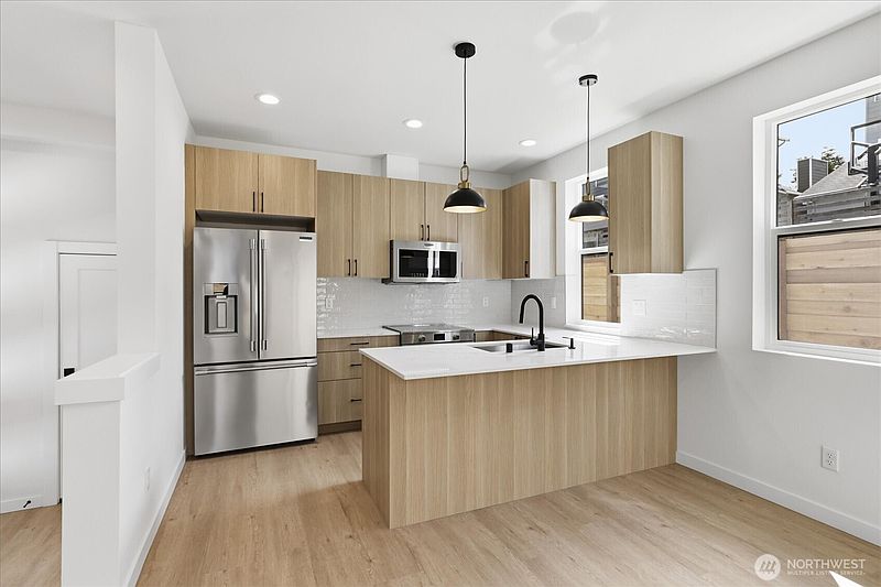 5th image of 2611 NW 87th Street