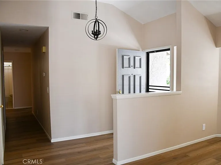2337 E Skyline Dr — Photo 7