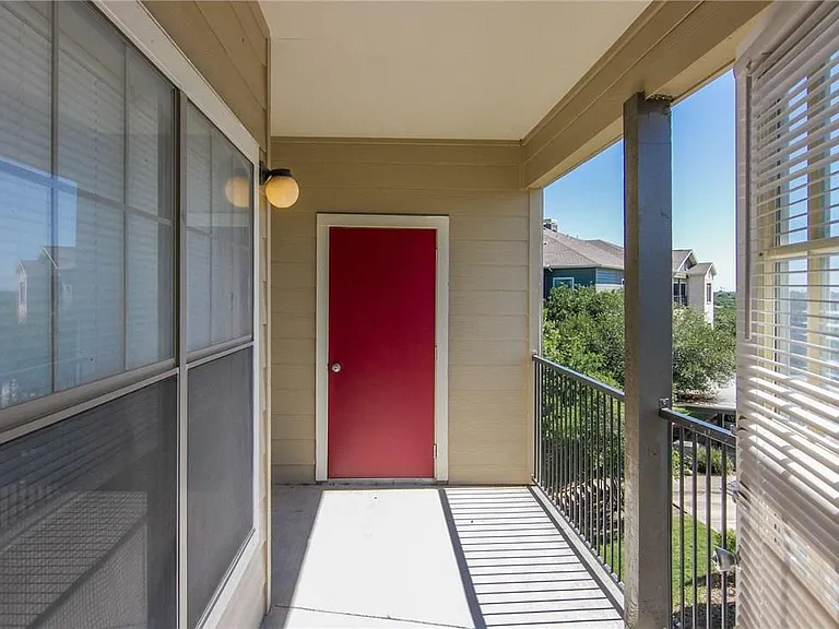 2320 Gracy Farms Ln #1131 — Photo 5