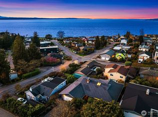 2340 NW 97th St, Seattle, WA 98117