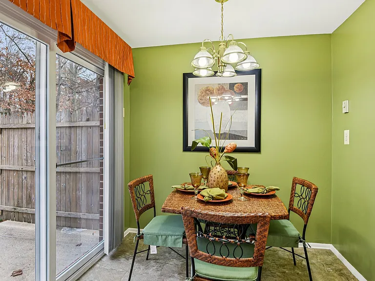 Howard Hills Rental Townhomes and Duplexes — Photo 72