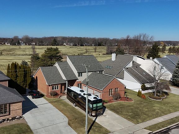 4th image of 51553 Baker Rd