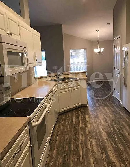 6342 Hampton Pointe Cir — Photo 8
