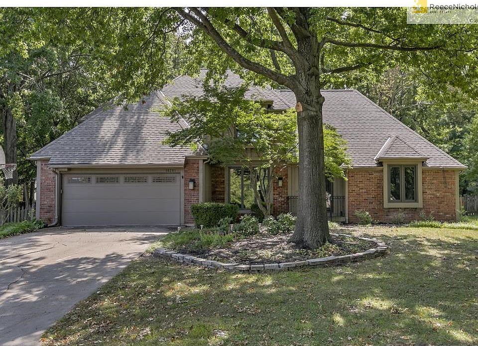 WELCOME HOME!