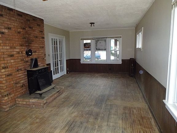 5th image of 812 18th Ave