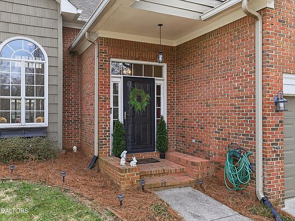 4th image of 1106 Milam Cir
