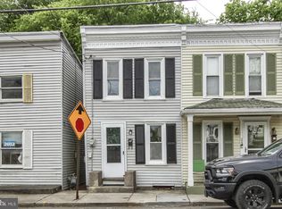 422 N West St, Carlisle, PA