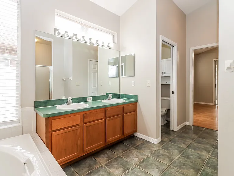 1839 Wood Trail St — Photo 12