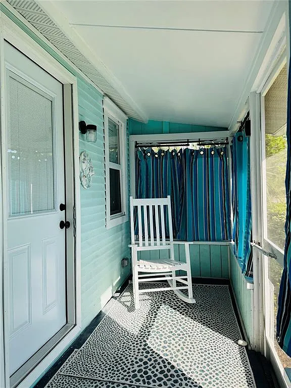 1 bed, 1.0 bath, 700 sqft, $3,350 — Photo 3