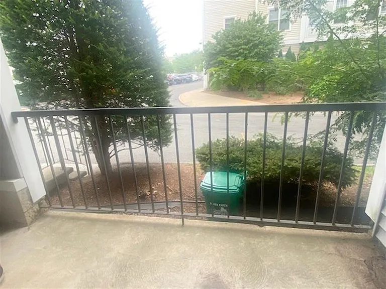 3 Kent Ct #5 — Photo 16