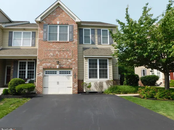 947 Dutch Dr, East Norriton, PA 19403
