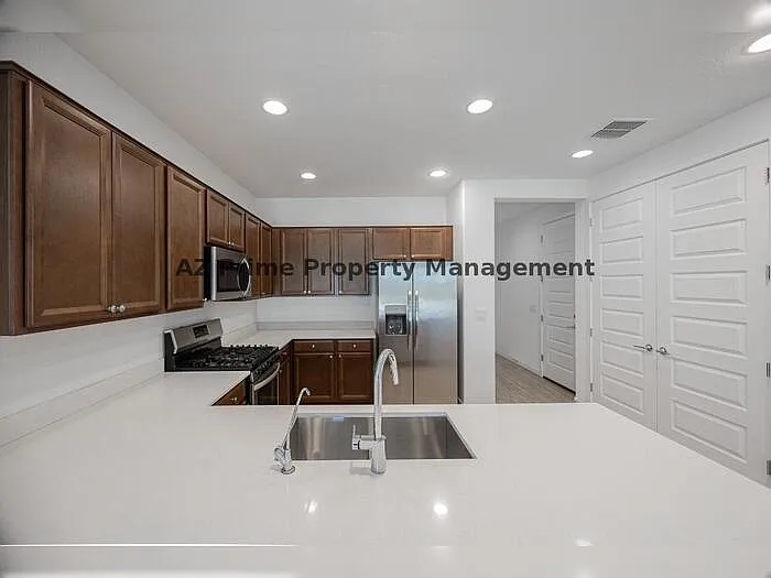 16870 W Las Palmaritas Dr — Photo 8